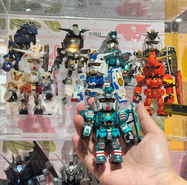 中国限定　qmsv ガンダム　フィギュア　ミニ　Jay Chou 限定 QMSV mini「サザビー」＆「νガンダム」中国大陸限定で発売
