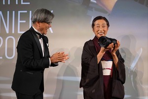 撮影監督・芦澤明子の「アンジェニュー・トリビュート」受賞式。グザヴィエ・ドランらも出席し功績をたたえる 画像