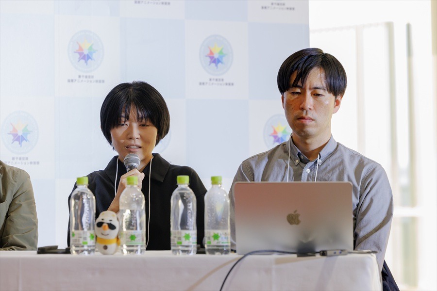 左から、廣木綾子監督、日下部泰寛プロデューサー