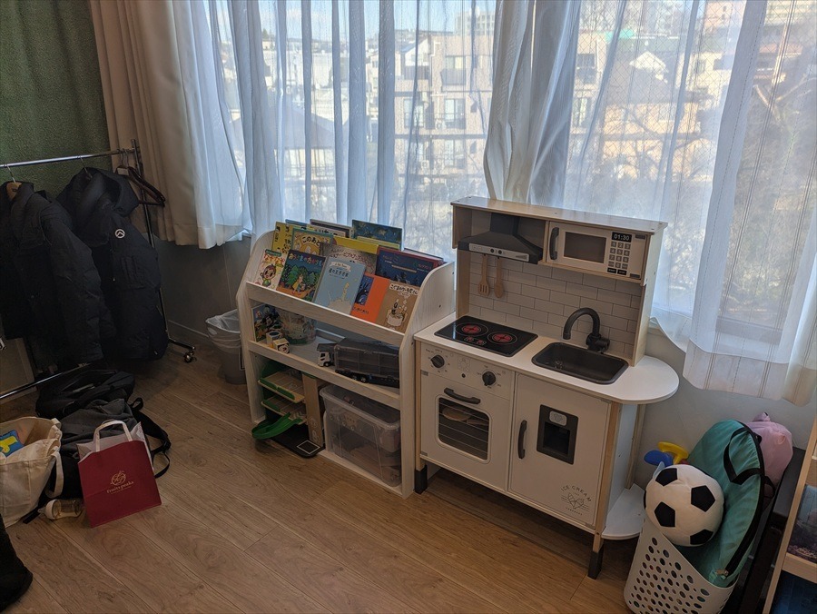 東宝スタジオ内託児所「Lullabee」