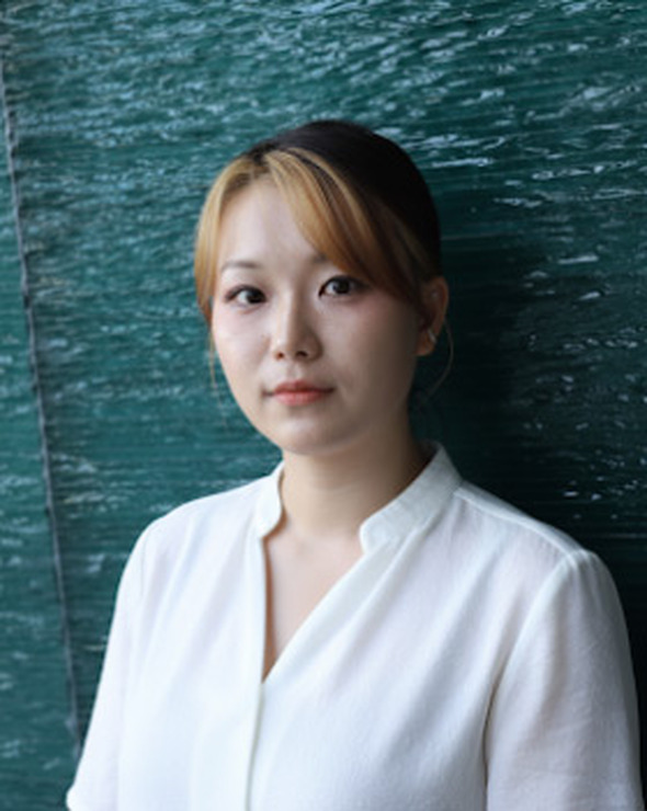藤田可南子氏