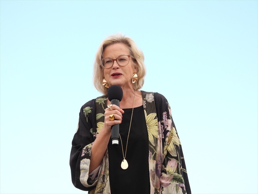 Wendy Mitchell氏