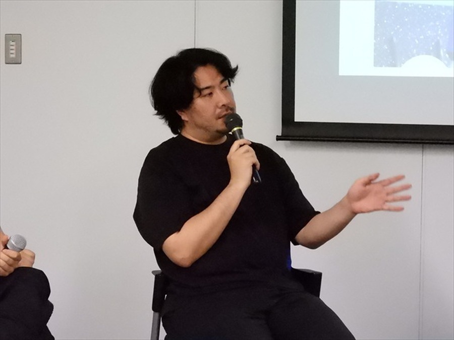 藤元明緒監督