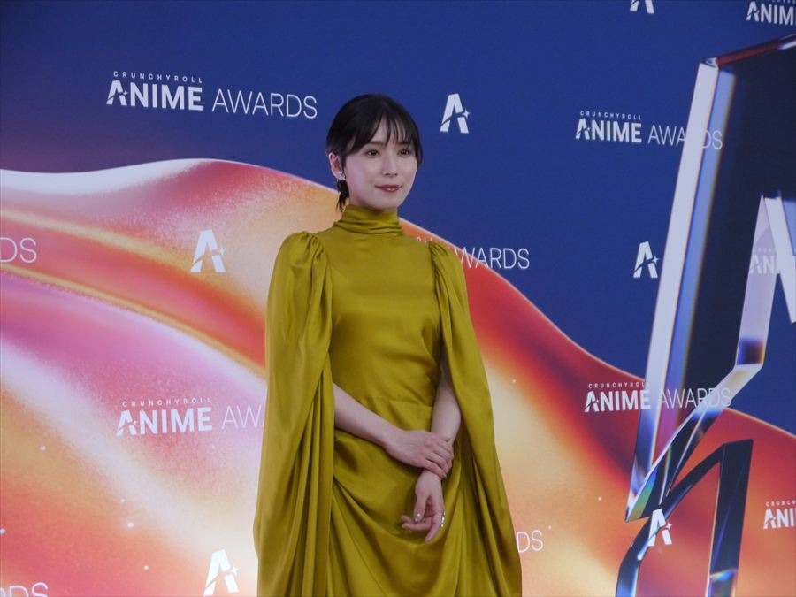 松岡茉優