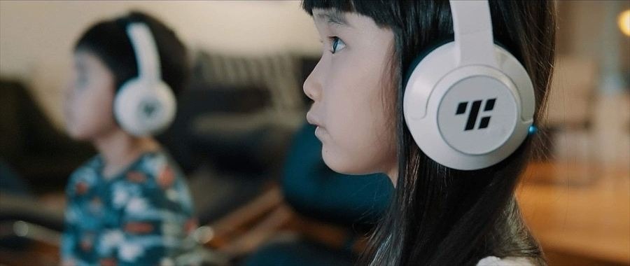 イオンエンターテイメント、DCI認証LEDビジョン活用した「LEDヘッドホンシネマ」を始動。映画館のない地域でも映画上映を可能に