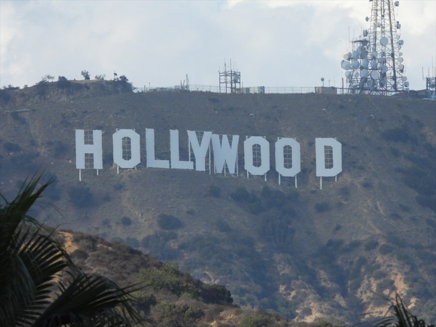 ハリウッドサイン