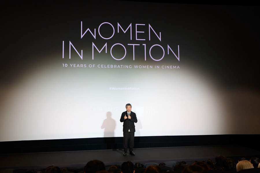 ケリング「ウーマン・イン・モーション」トーク