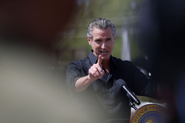 カリフォルニア州ニューサム知事、トランプ大統領の関税措置に対し提訴　苦境のハリウッドにも影響か 画像