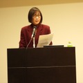 須川亜紀子氏