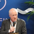 Peter Dinges氏