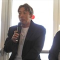 石川慶監督