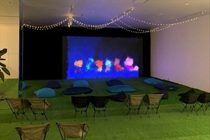 イオンエンターテイメント、DCI認証LEDビジョン活用した「LEDヘッドホンシネマ」を始動。映画館のない地域でも映画上映を可能に 画像