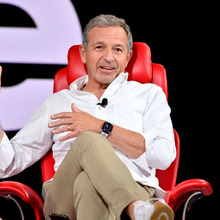 ディズニー、前任ボブ・アイガー氏のCEO復帰を発表　現CEOのボブ・チャペック氏は退任へ 画像