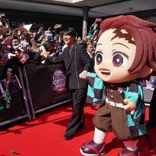 「鬼滅の刃」メキシコ舞台挨拶に竈門炭治郎役・花江夏樹ら登壇、ファンから“花江コール”が巻き起こる 画像