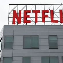 Netflix広告付きプランのユーザーが7,000万人に急増、2025年の広告収益増加率が2倍になるとの予測も 画像