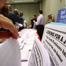 ハリウッド脚本家の雇用が42％減　背景にストライキと収益重視の番組削減、ハリウッドの産業空洞化も 画像