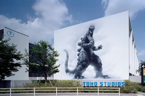 東宝、一般非公開の「東宝スタジオ」見学ツアーを開催。ポスプロ施設や小道具部屋も特別公開 画像