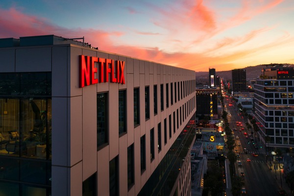 Netflixの2023年のアジア太平洋地域の売り上げは前年比12％増の40億ドルになるとの予測