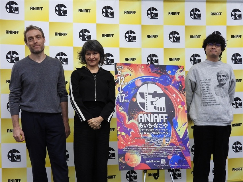 左からフェリックス・デフュール＝ラペリエール監督、タニア・アナヤ監督、鈴木竜也監督