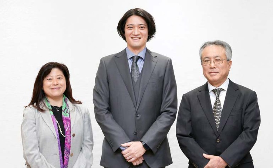 左から、テレビ東京 取締役IP事業局長 長友香織氏、 Q-nine 代表取締役社長 春田康行氏、 テレビ東京 代表取締役社長 吉次弘志氏