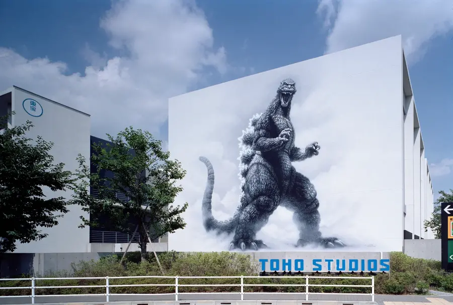 東宝スタジオ ゴジラ壁画　 TM & © TOHO CO., LTD.  Ⓒ2014 TOHO CO.,LTD.