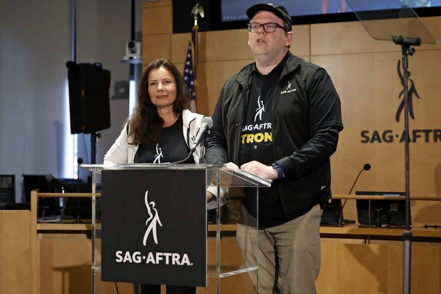 SAG-AFTRA、フラン・ドレシャー氏（左）とダンカン・クラブツリー＝アイルランド氏（右）