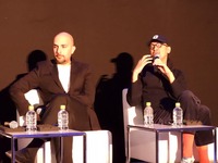 ステファノ・チェンティーニ氏（左）、ソーロス・スクム氏（右）