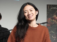 クロエ・ジャオ監督