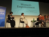 クロエ・ジャオ×呉美保が東京で対話：『ノマドランド』監督の自然と調和する仕事の流儀と女性のエンパワーメント【東京国際映画祭レポ】