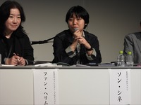 左：ファン・へリム氏、右：ソン・シネ氏