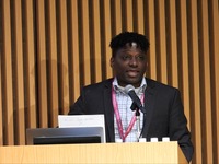 クワン・カッター氏