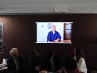 三宅唱監督