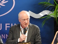 Peter Dinges氏